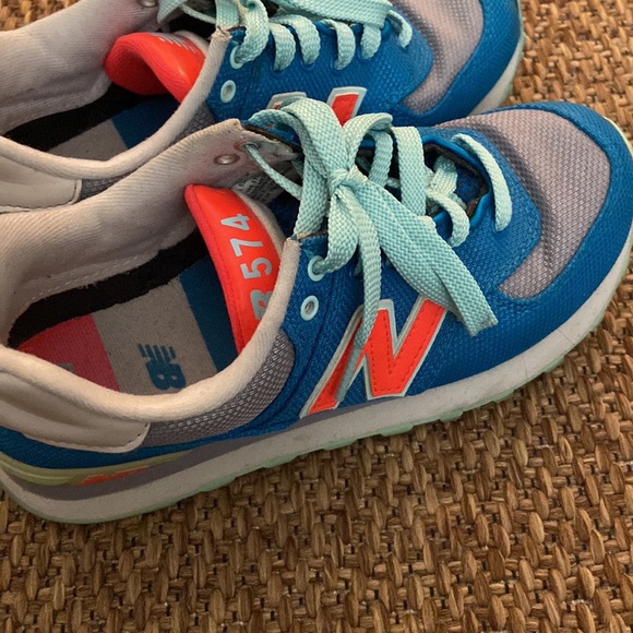 New Balance 574 - Picture 3 of 3